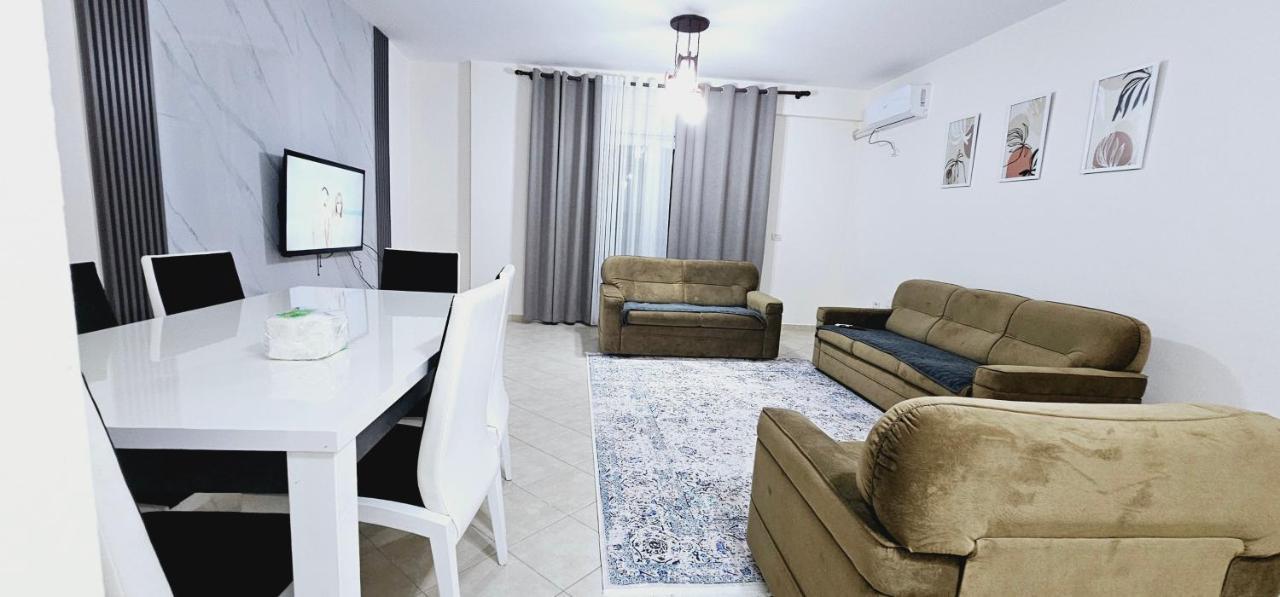 New Bazaar Side Bliss 2 Bed Room Apt With Free Garage Tiran Dış mekan fotoğraf