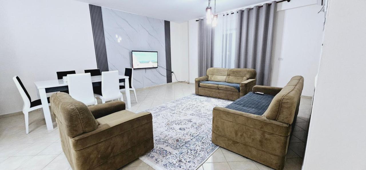 New Bazaar Side Bliss 2 Bed Room Apt With Free Garage Tiran Dış mekan fotoğraf